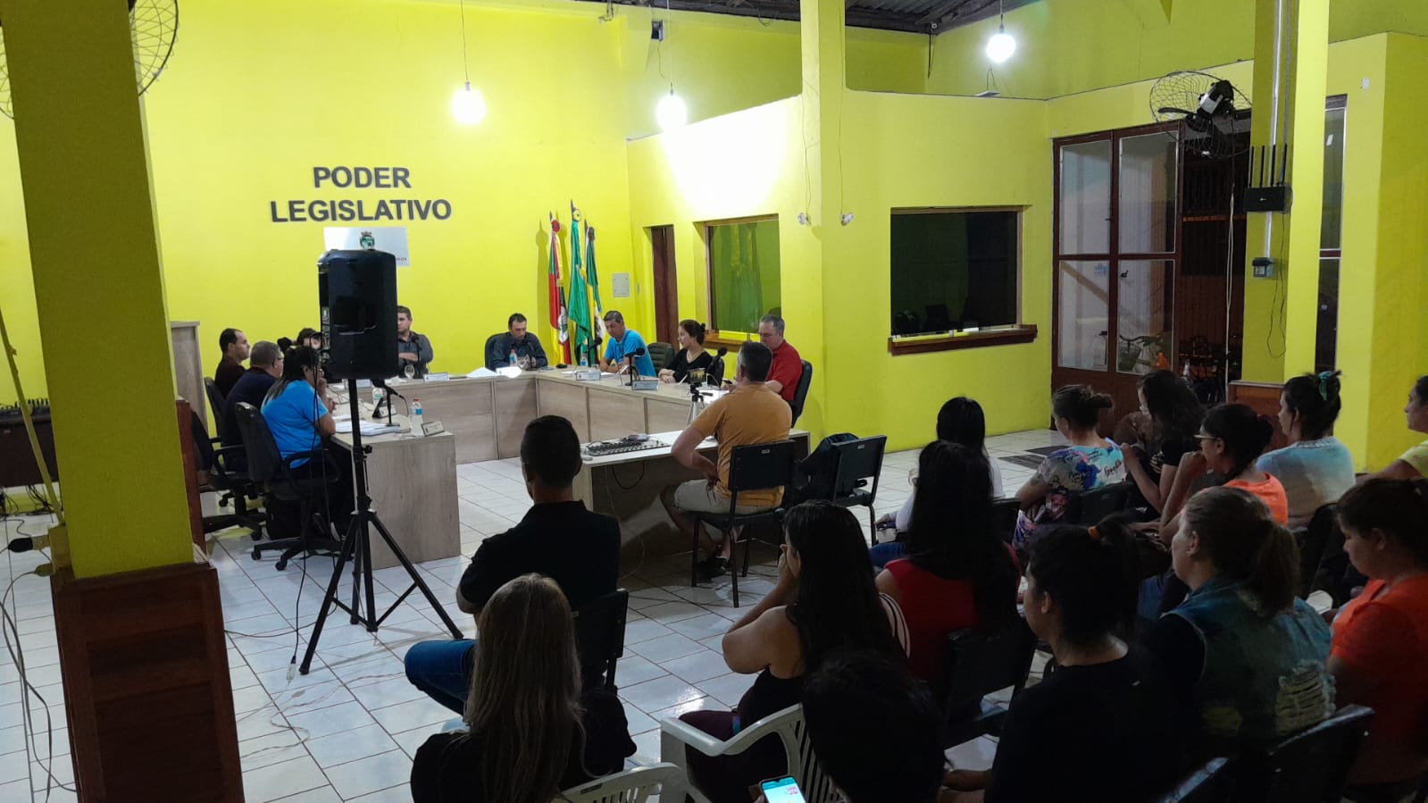 Segurança nas escolas debatida em sessão ordinária